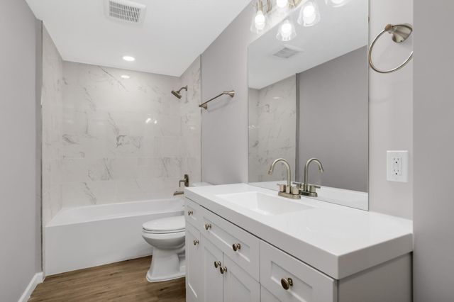 4533 Welcome Avenue N, Crystal, MN 55422