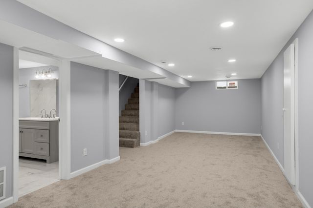 4533 Welcome Avenue N, Crystal, MN 55422