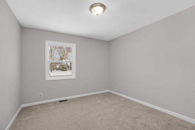 4533 Welcome Avenue N, Crystal, MN 55422