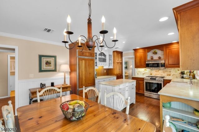 11 Summit Rd, Mendham Twp., NJ 07945