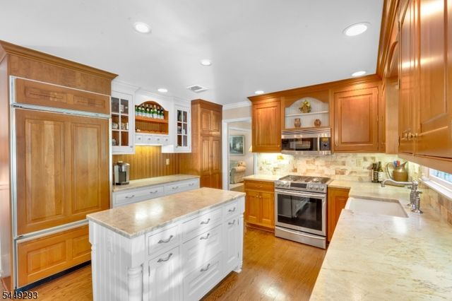 11 Summit Rd, Mendham Twp., NJ 07945