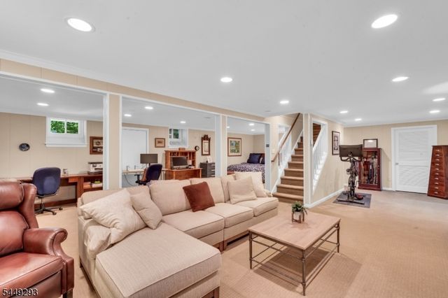 11 Summit Rd, Mendham Twp., NJ 07945