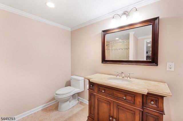 11 Summit Rd, Mendham Twp., NJ 07945