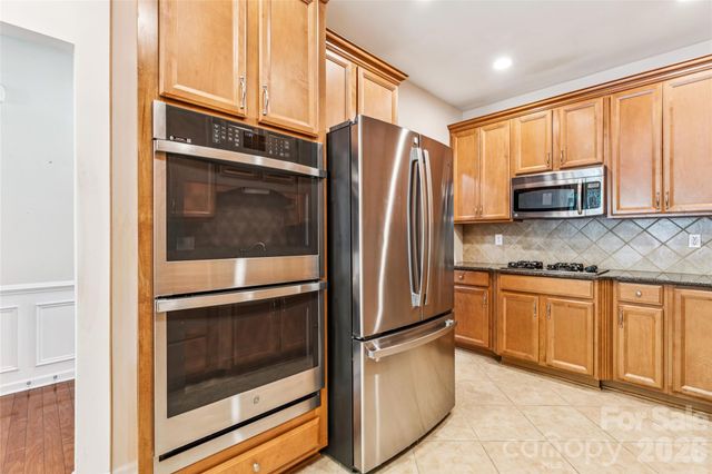 1046 Silver Gull Drive, Tega Cay, SC 29708