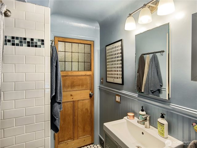 8028 23rd Avenue NW, Seattle, WA 98117
