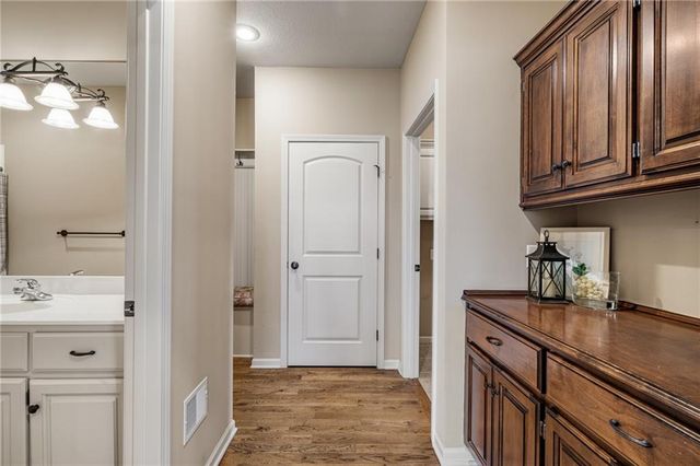 21399 W 116th Street, Olathe, KS 66061