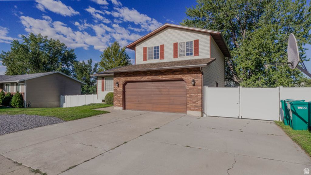 2611 N 1600 E, Layton, UT 84040 — photo 3