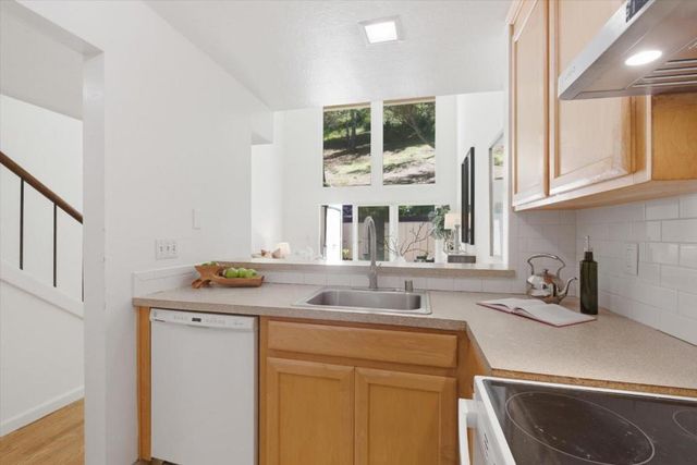 1314 Terra Nova Boulevard, Pacifica, CA 94044