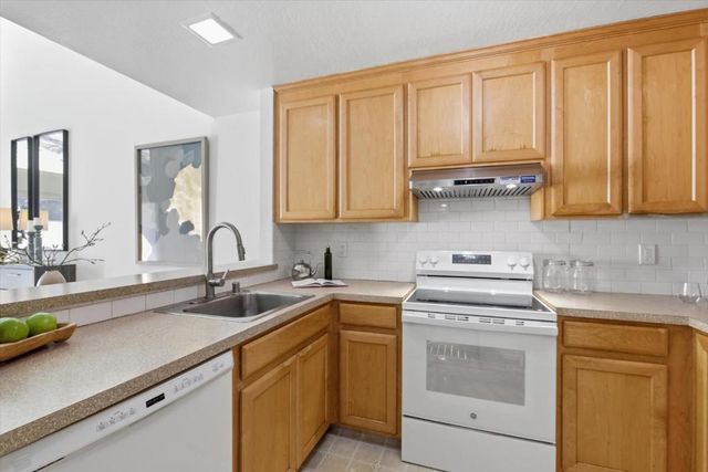 1314 Terra Nova Boulevard, Pacifica, CA 94044