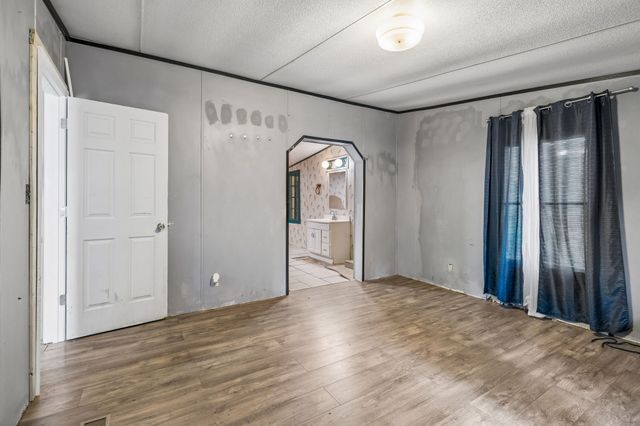 1324 Elliot Rd, Nunnelly, TN 37137