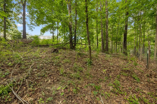 1324 Elliot Rd, Nunnelly, TN 37137