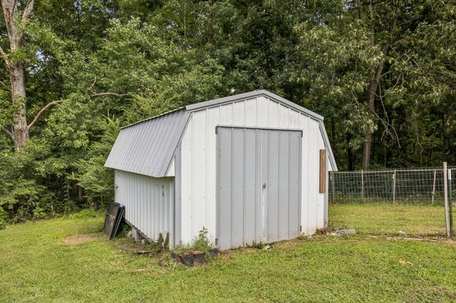 1324 Elliot Rd, Nunnelly, TN 37137