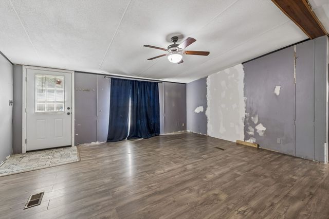 1324 Elliot Rd, Nunnelly, TN 37137