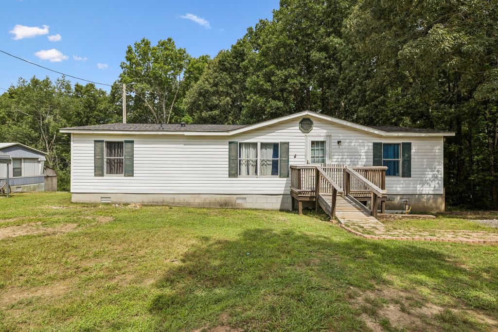 1324 Elliot Rd, Nunnelly, TN 37137