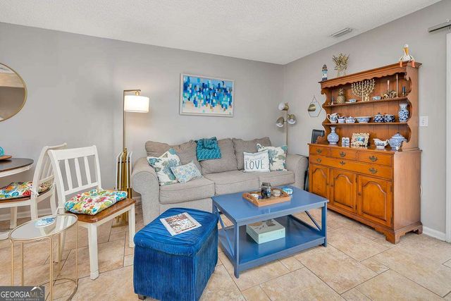 132 S Island Square Drive, St. Simons, GA 31522