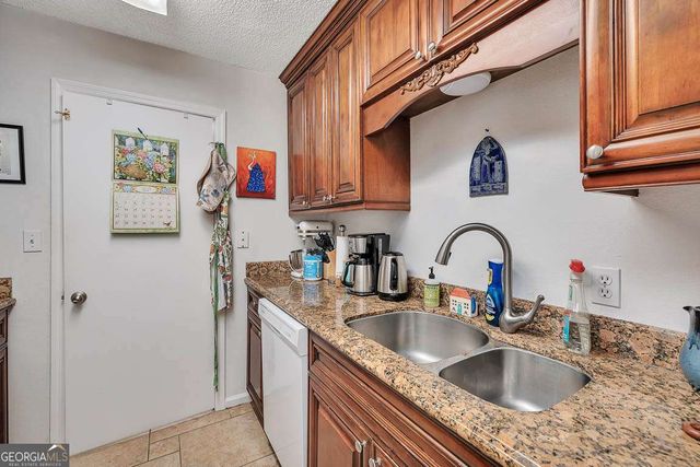 132 S Island Square Drive, St. Simons, GA 31522