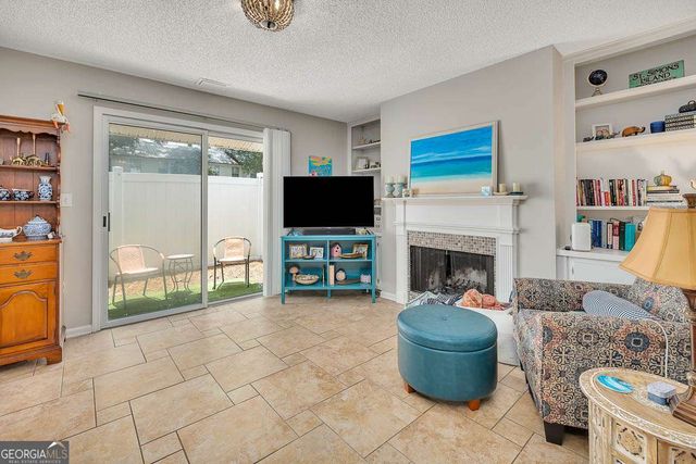 132 S Island Square Drive, St. Simons, GA 31522