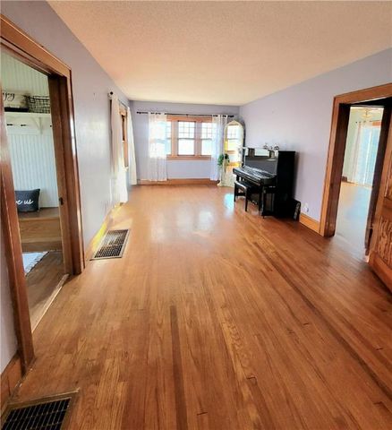 216 Hewett Street, Neillsville, WI 54456