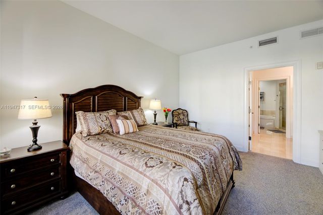 16101 Emerald Estates Dr 250, Weston, FL 33331