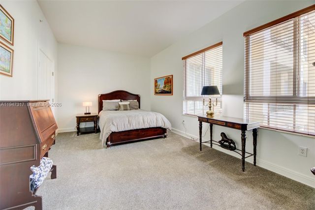 16101 Emerald Estates Dr 250, Weston, FL 33331