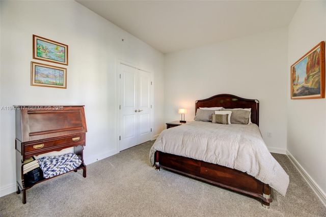 16101 Emerald Estates Dr 250, Weston, FL 33331