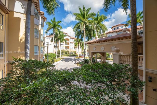 16101 Emerald Estates Dr 250, Weston, FL 33331