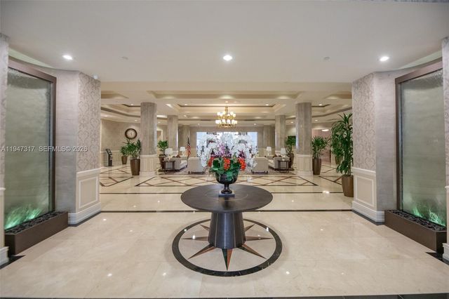 16101 Emerald Estates Dr 250, Weston, FL 33331