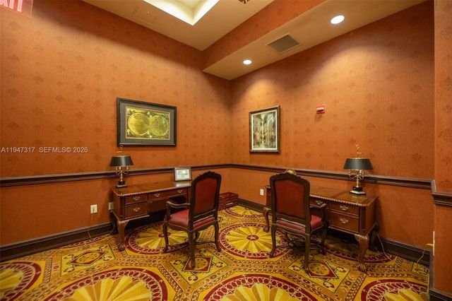 16101 Emerald Estates Dr 250, Weston, FL 33331