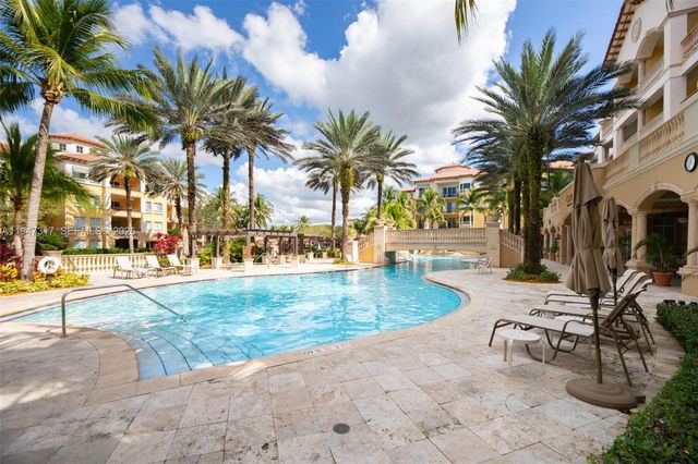 16101 Emerald Estates Dr 250, Weston, FL 33331