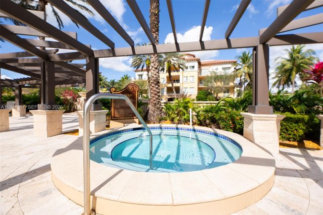 16101 Emerald Estates Dr 250, Weston, FL 33331