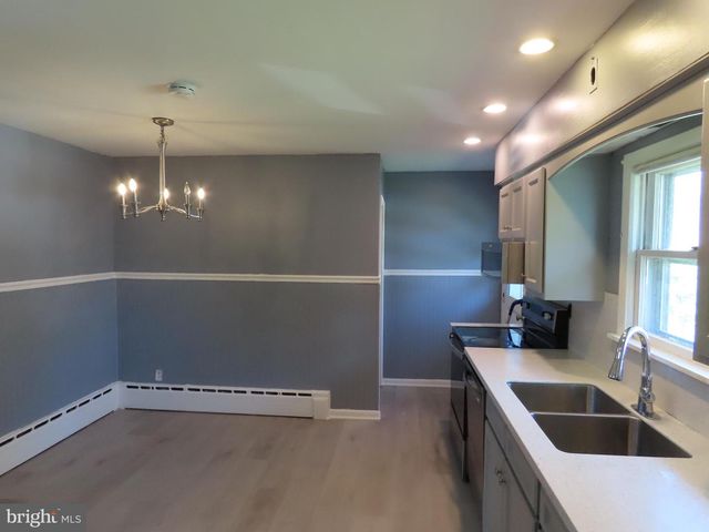 546 CLYMER AVE, Morrisville, PA 19067
