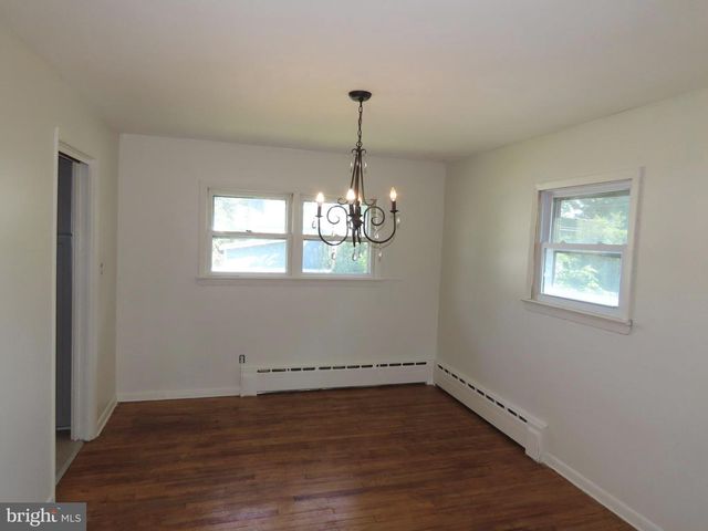 546 CLYMER AVE, Morrisville, PA 19067