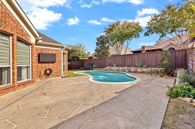 356 Fairlanding Avenue, Fairview, TX 75069