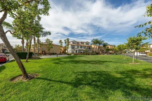 1656 Calle De La Flor, Chula Vista, CA 91913