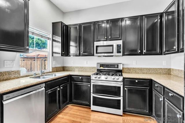1656 Calle De La Flor, Chula Vista, CA 91913