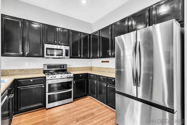 1656 Calle De La Flor, Chula Vista, CA 91913
