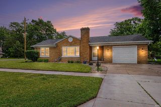 104 Los Angeles Avenue, Elkhart, IN 46516