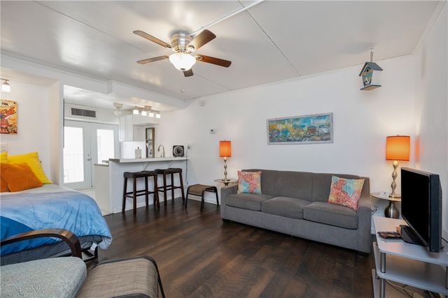 14300 S Padre Island Dr 143, Corpus Christi, TX 78418