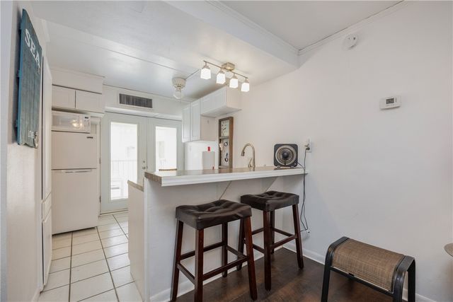 14300 S Padre Island Dr 143, Corpus Christi, TX 78418