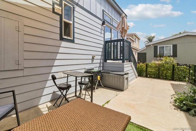 1549 N Vulcan SPC 82, Encinitas, CA 92024