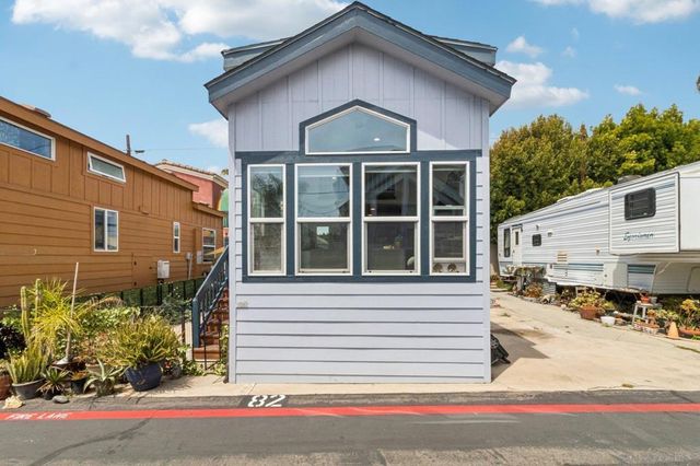 1549 N Vulcan SPC 82, Encinitas, CA 92024
