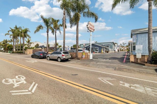 1549 N Vulcan SPC 82, Encinitas, CA 92024