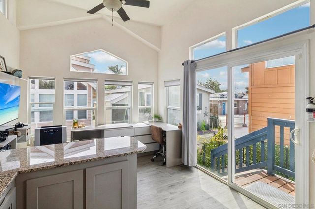 1549 N Vulcan SPC 82, Encinitas, CA 92024