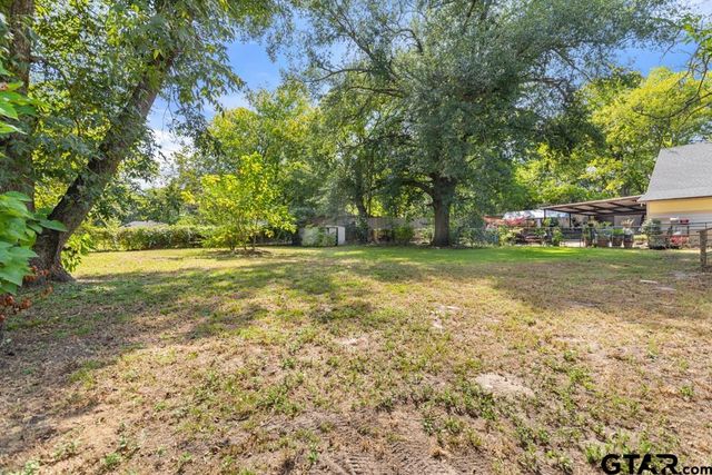 210 Cooper, Lindale, TX 75771