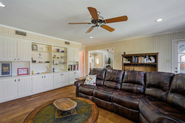 2119 River Ridge Road, Arlington, TX 76017