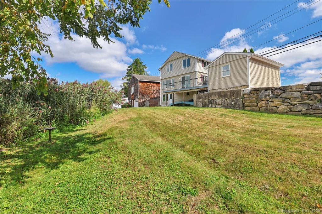 131 Middlesex Avenue, Chester, CT 06412