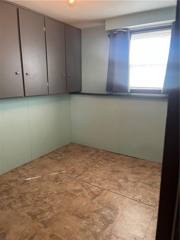 1602 NE 65th Terrace, Kansas City, MO 64118