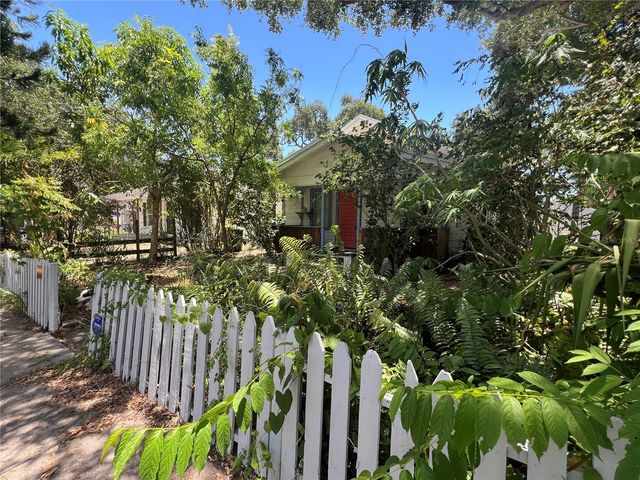 1208 34TH STREET, Sarasota, FL 34234