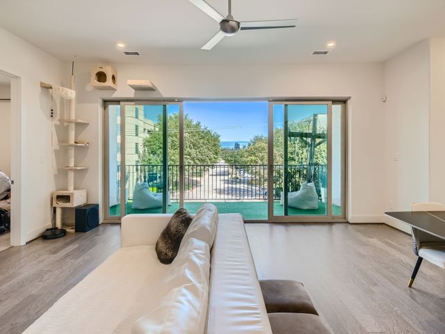 15875 Spectrum Drive 2101, Addison, TX 75001