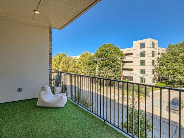 15875 Spectrum Drive 2101, Addison, TX 75001